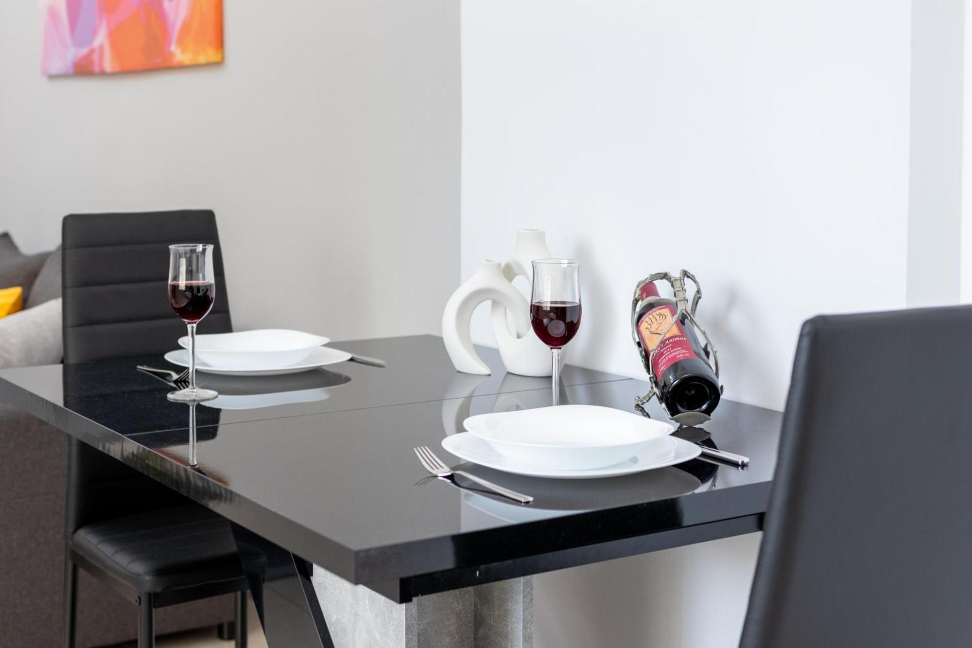 H4 Art Sparta Apartment Luaran gambar